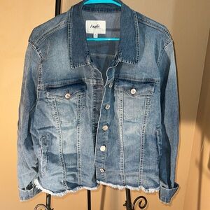 NWOT Women’s Angles Jean jacket